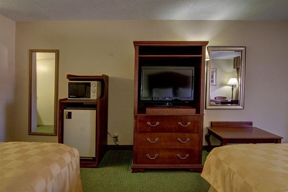 Econo Lodge Inn & Suites Griffin Quarto foto