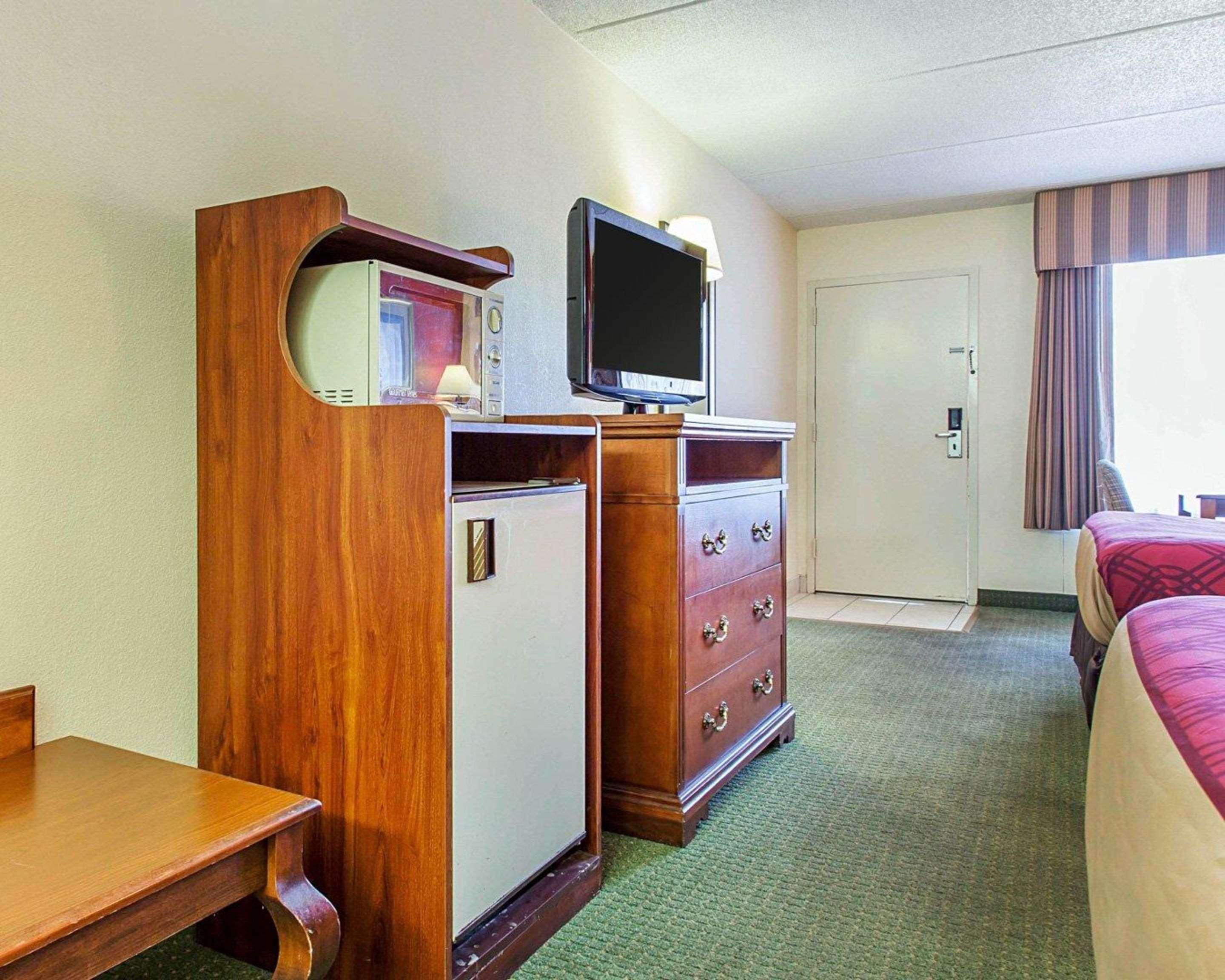 Econo Lodge Inn & Suites Griffin Exterior foto