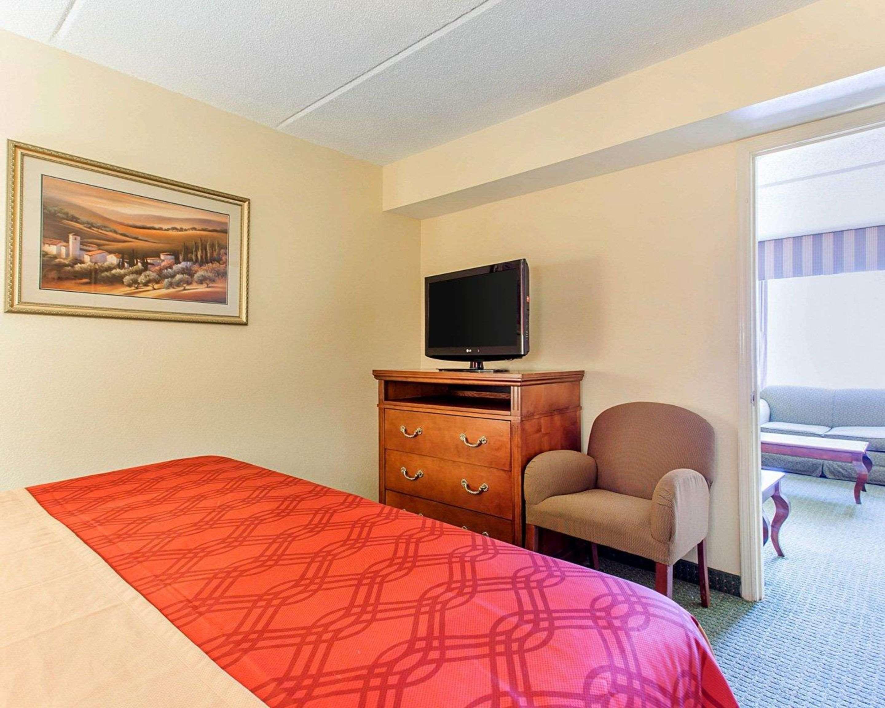 Econo Lodge Inn & Suites Griffin Exterior foto